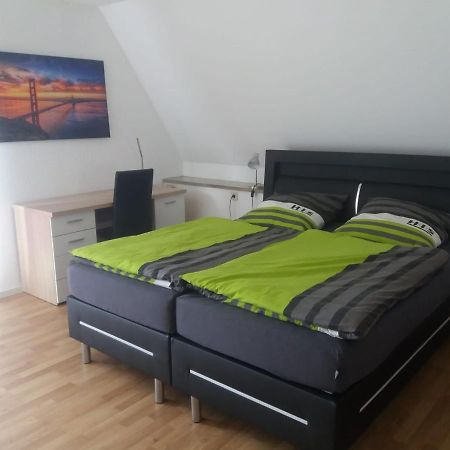Ferienwohnung In Edenkoben Exteriör bild